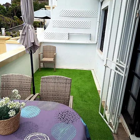 Semesterbostad Cozy In - Pool & Private Terrace *